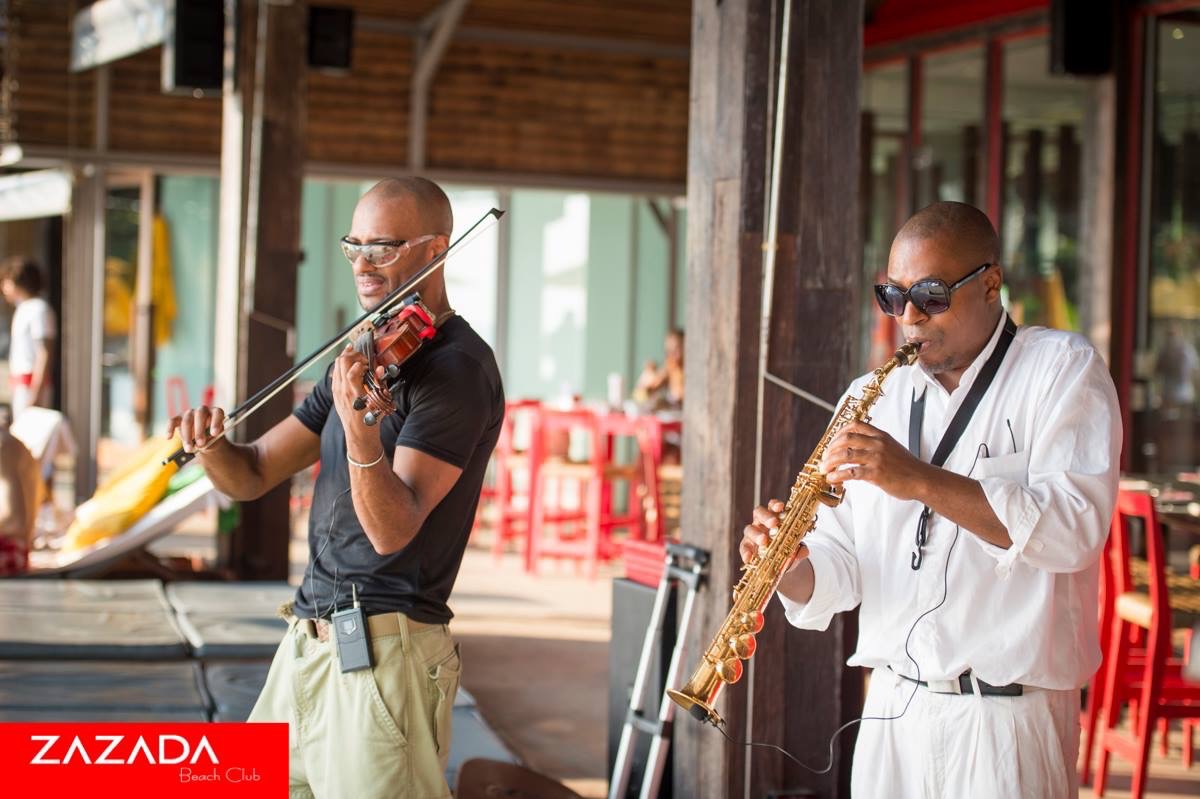 Beachclub sets in Phuket (Thaïlande)